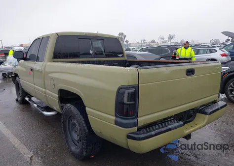 2000 Dodge Ram 1500 St from USA, damaged, VIN 3B7HC13Z3YG135149